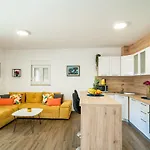Blue Bay Apartment